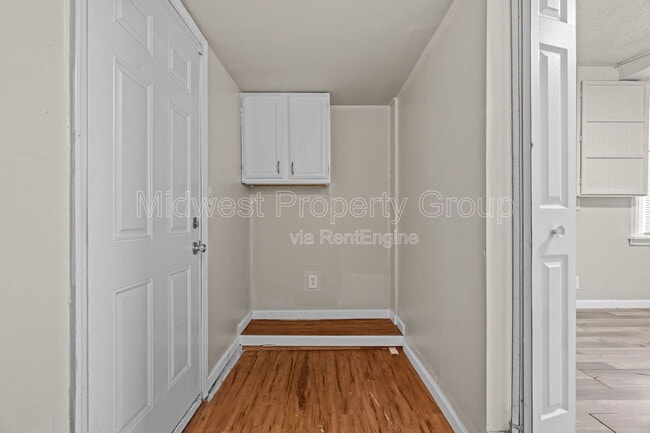 Building Photo - 161 Anistasia Dr