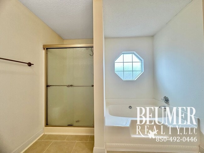 Building Photo - 4br/3ba Big, Bold, Beautiful Home for Rent
