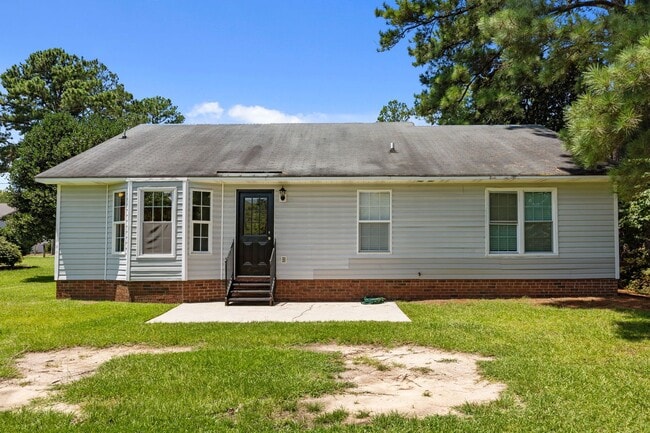 Building Photo - 3 bedroom 2 bathroom in Buies Creek!