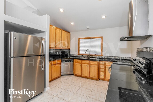 Building Photo - 1003 Faircloth Ct