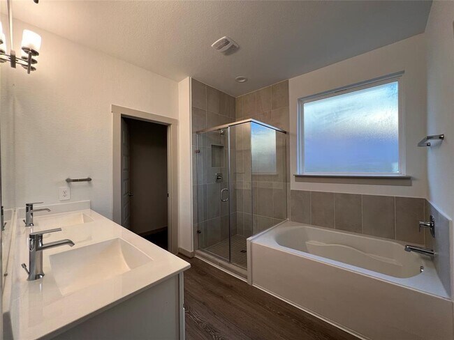 Building Photo - 29235 Pikes Peak Dr