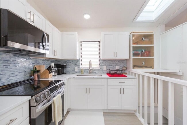 Building Photo - 3604 E Maritana Dr