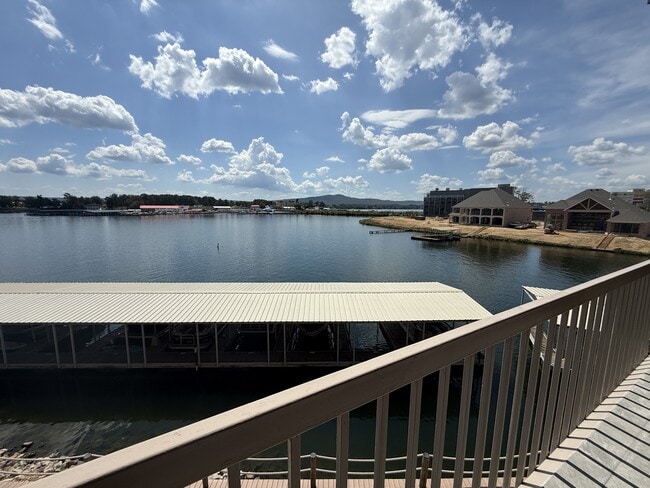 Building Photo - 142 Lake Hamilton Dr