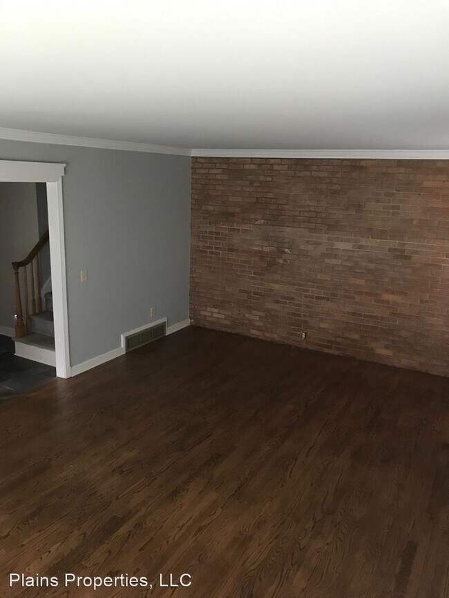 Building Photo - 4 br, 3.5 bath House - 505 N. Cary Drive