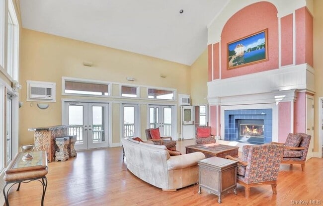 Building Photo - 2003 Half Moon Bay Dr