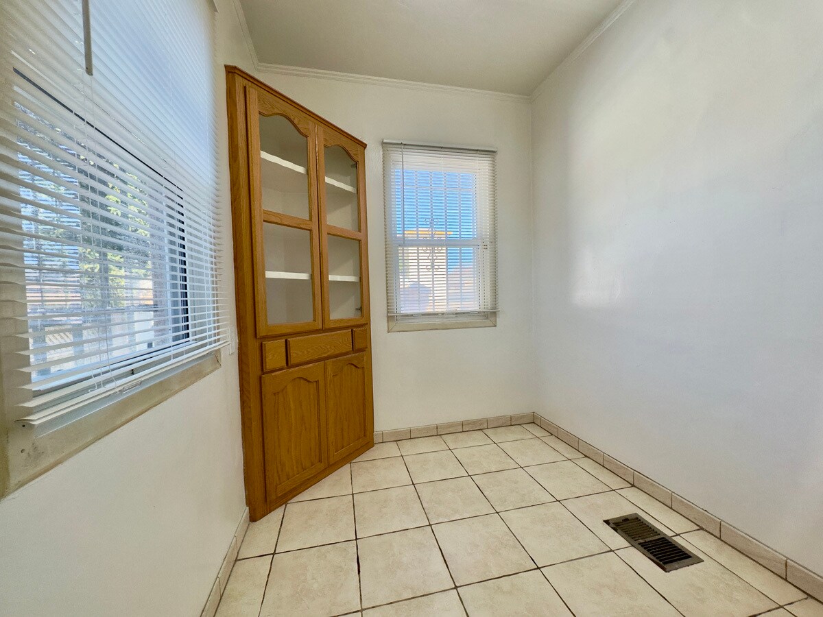 Building Photo - 2307 107th Ave