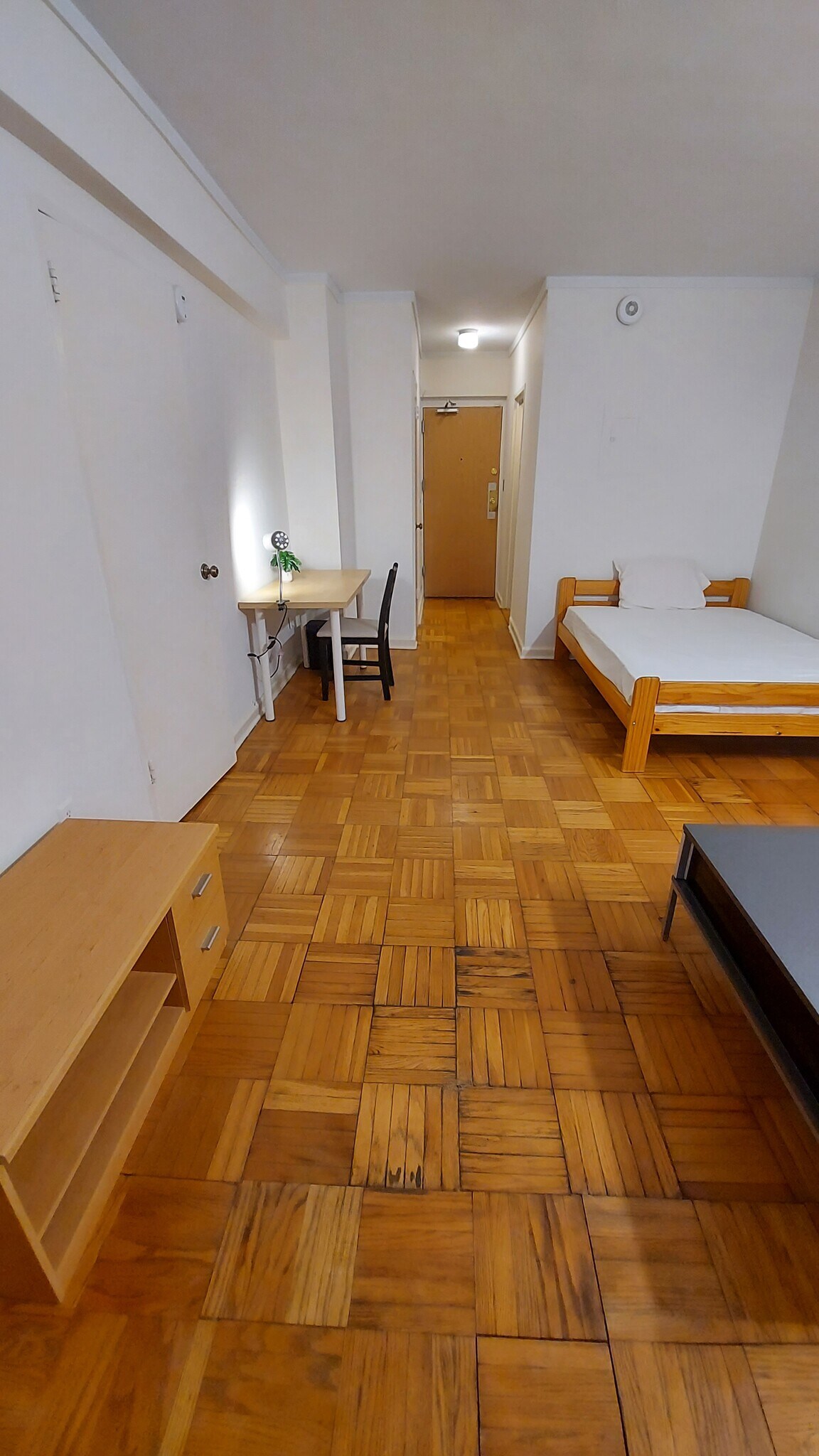 Building Photo - 2141 I St NW