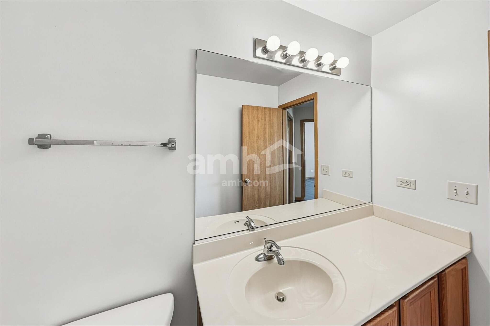 Building Photo - 2771 Cranston Cir