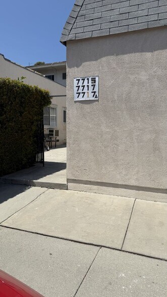 Building Photo - 7717 Romaine St