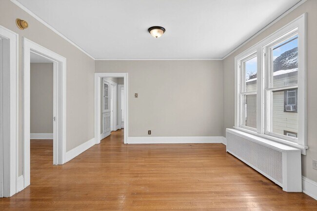 Building Photo - 93 Homestead Ave