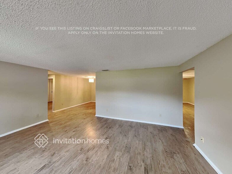 Building Photo - 703 Redondo Dr