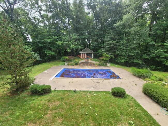 Building Photo - STUNNING LUXURY HOME - EVERYTHING YOU NEED - SHORT-TERM AND FURNISHED OPTIONS AVAILABLE