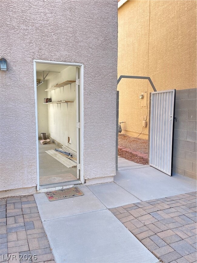 Building Photo - 7512 Pacific Ridge Ave