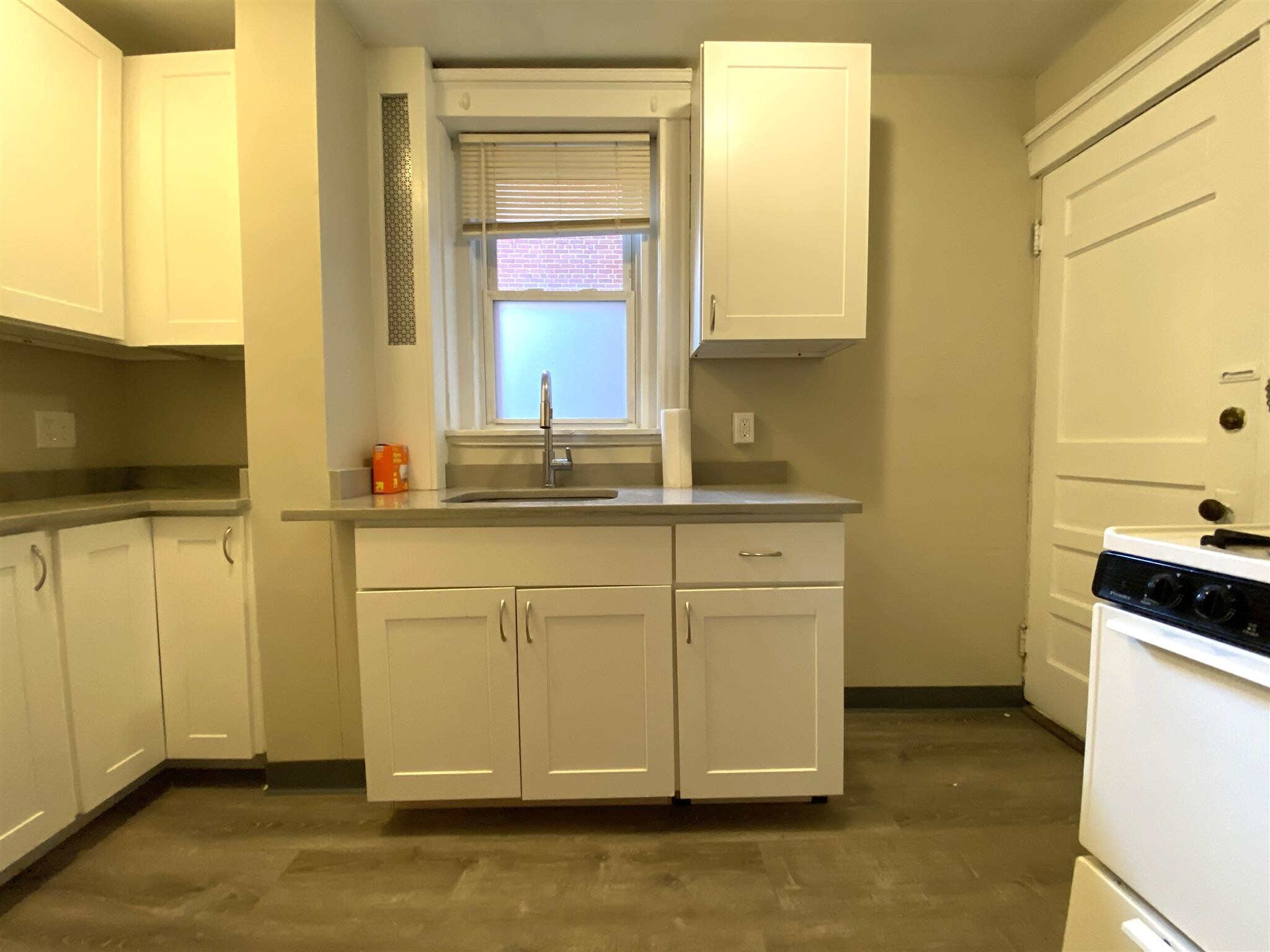 Building Photo - 6 Craigie Cir