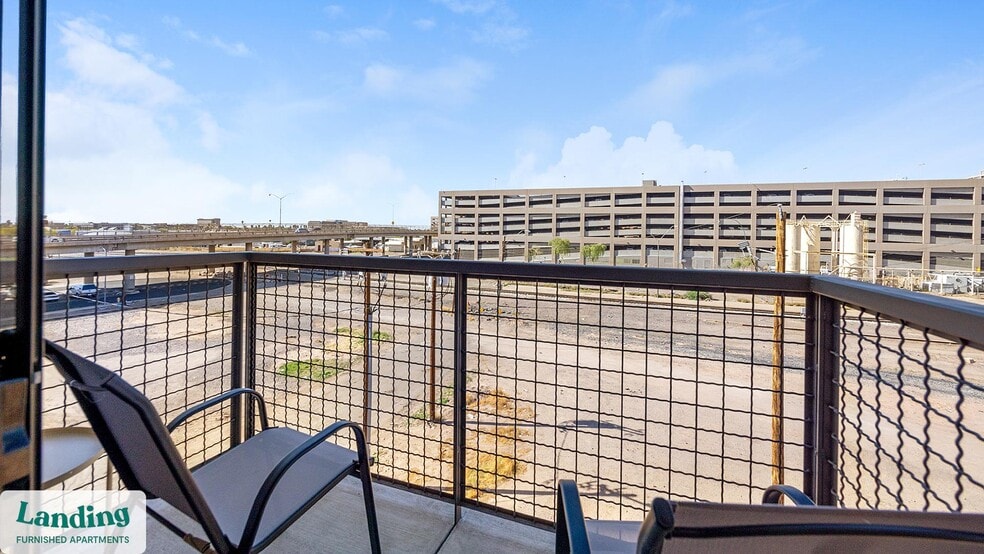 Building Photo - 402 W Lincoln St