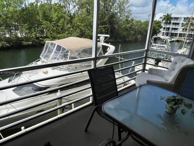 Building Photo - 3660 NE 166th St