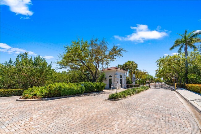 Building Photo - 1120 Canella Ln