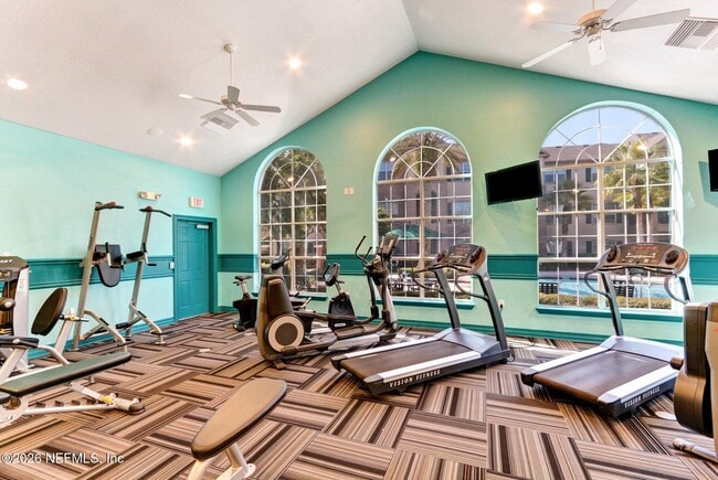 Building Photo - 7800 Point Meadows Dr