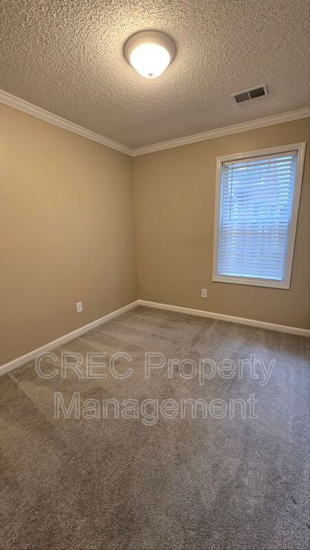 Building Photo - 1308 Starling Rd