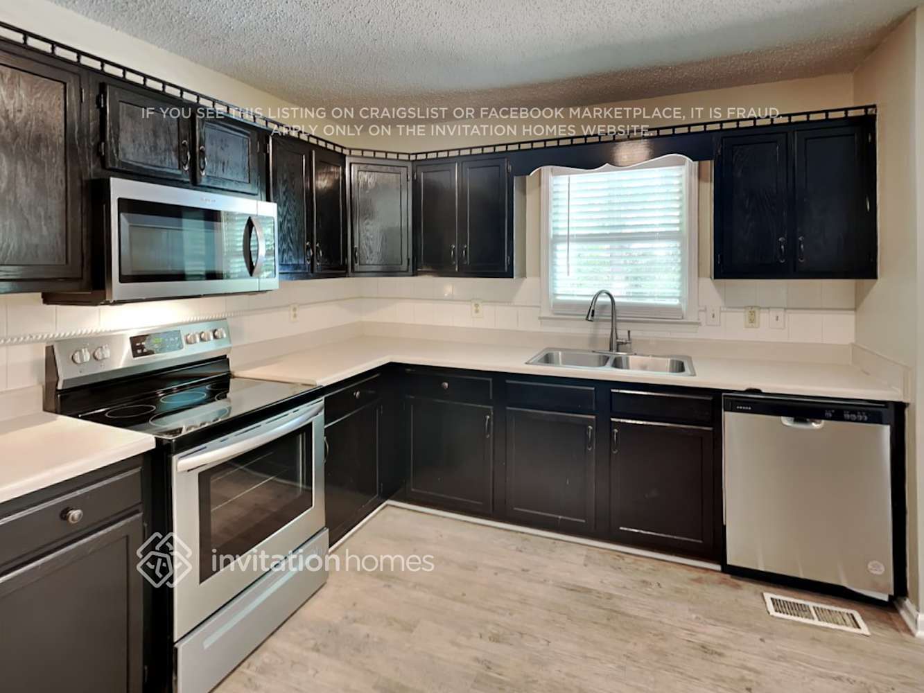 Building Photo - 203 Dene Dr
