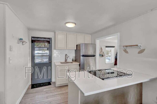 Building Photo - 117 Upton Dr