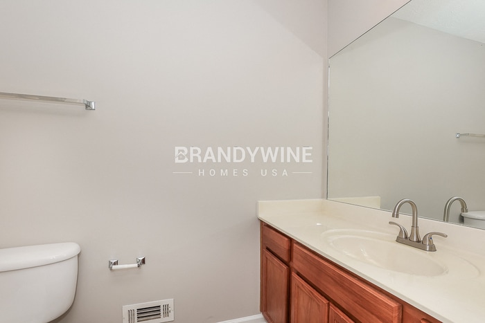 Building Photo - 701 Holland Ridge Dr