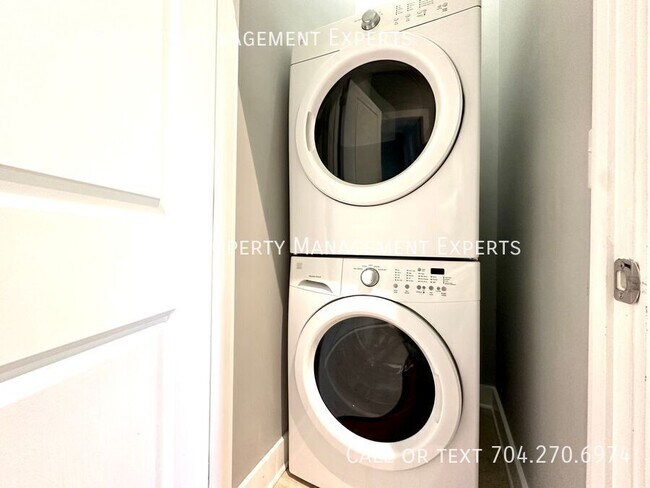 Building Photo - 419 Steel Gardens Blvd