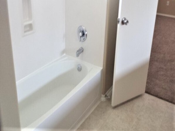 Building Photo - 3406 Chateaucrest Ct