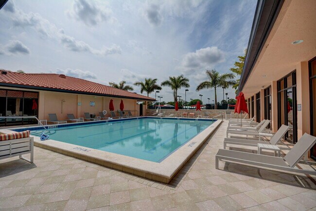 Building Photo - 807 Windermere Way