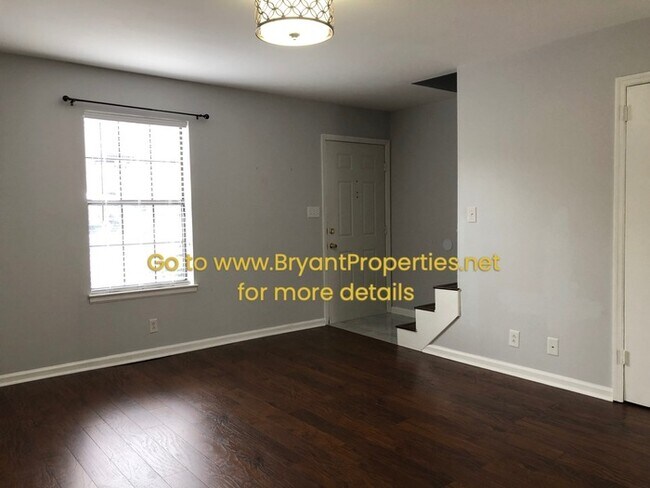 Building Photo - 229 Edgewood Dr