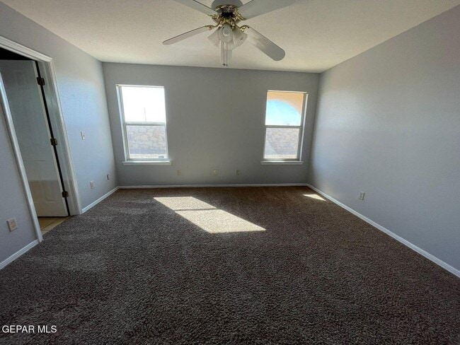 Building Photo - 3952 Tierra Venado Dr