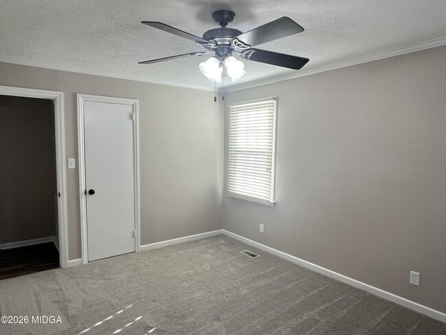 Building Photo - 1943 Northbrook Ave