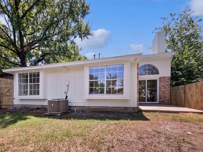 Building Photo - 1102 Cain Ct