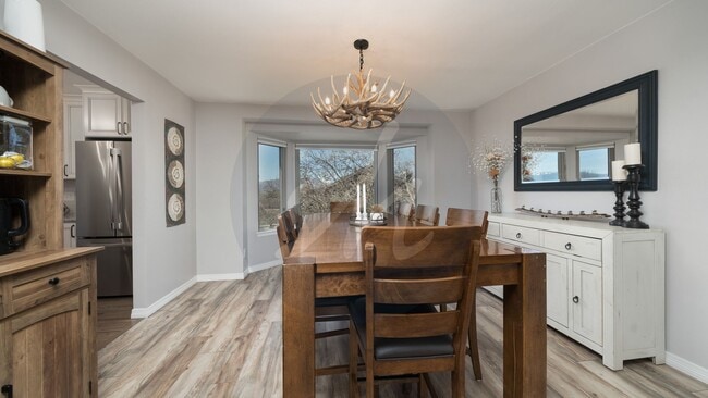 Building Photo - Remodeled Gem in Briargate