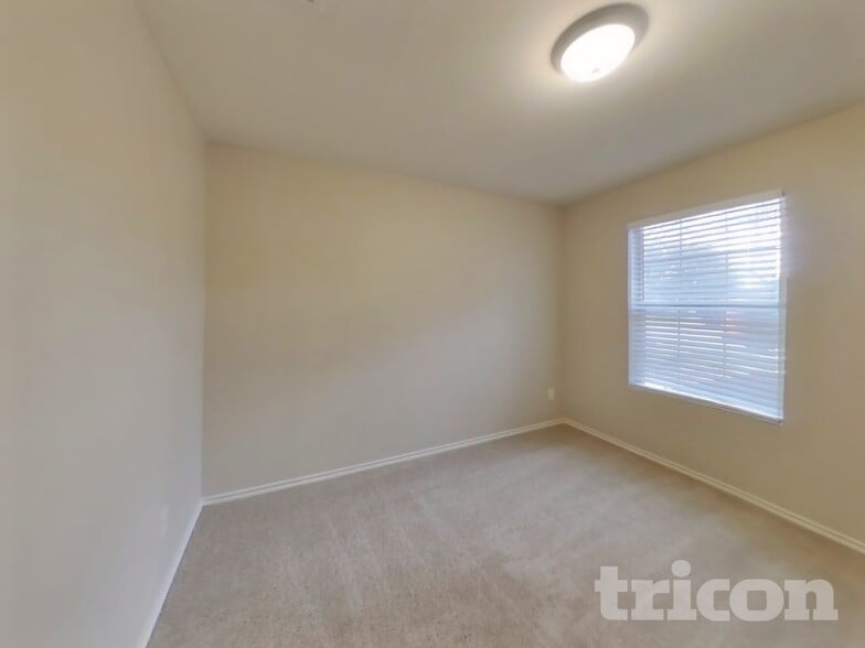 Building Photo - 160 Hanging Moss Dr