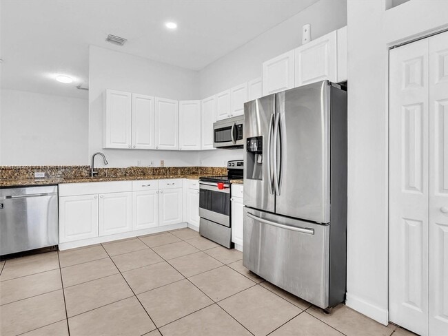 Building Photo - 2771 Treasure Cove Cir