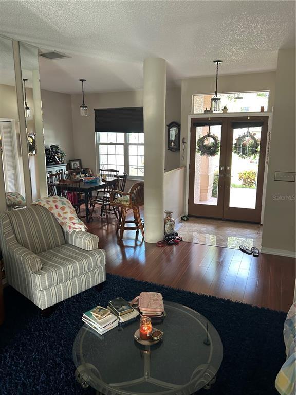 Building Photo - 2670 Resnik Cir W