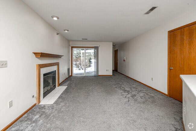 2BR, 2BA - 1,200SF - Living Room - Milestone Properties