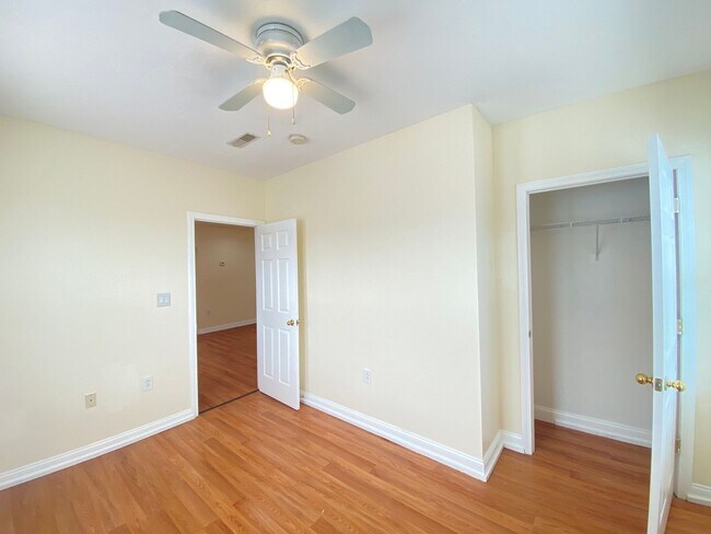 Building Photo - 289 Merrimack St