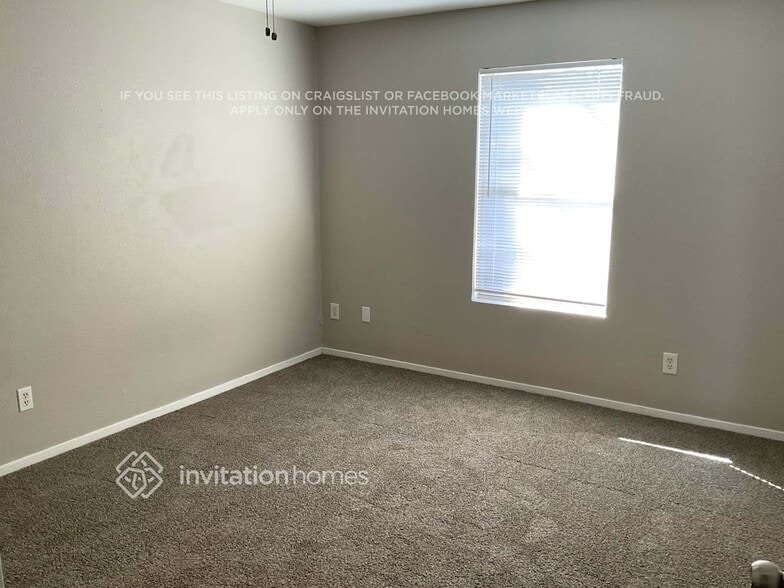 Building Photo - 421 Casie Ct