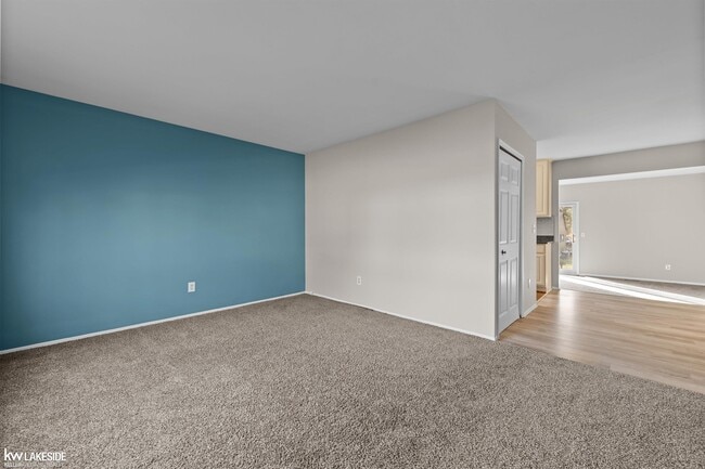 Building Photo - 3043 Heritage Dr