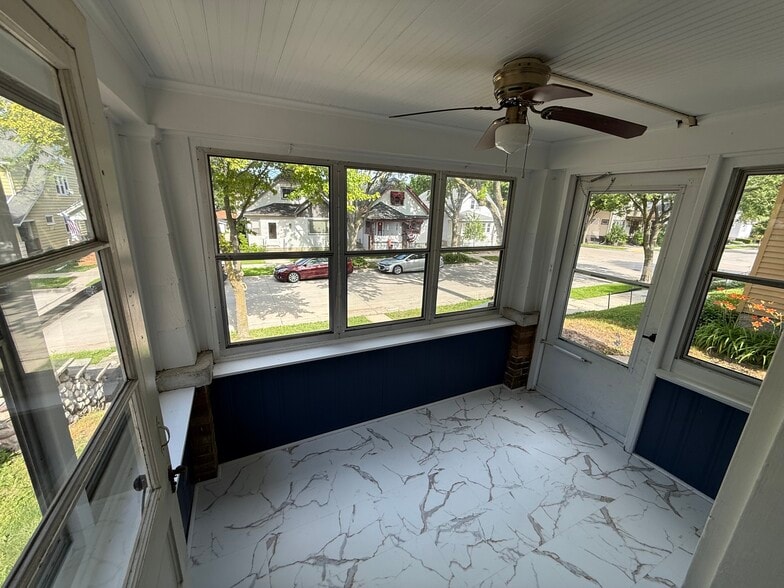 Front 3 Seasons Room - 861 S 75th St