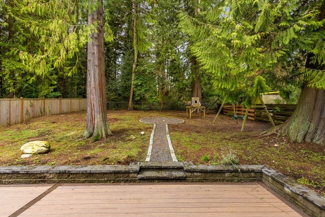 Building Photo - 16725 10th Ave NE