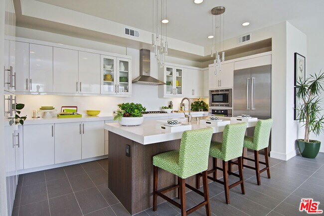 Building Photo - 12698 Sandhill Ln