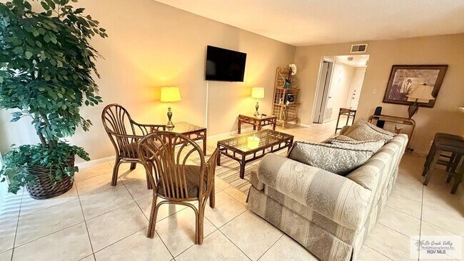 Building Photo - 4601 Carmen Ave