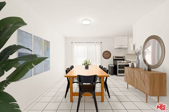 Building Photo - 1528 Berkeley St