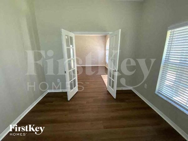 Building Photo - 2409 Wheeler Groves Dr