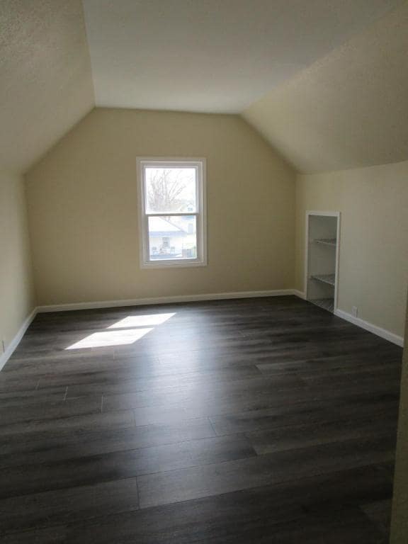 Building Photo - 711 S Osteopathy Ave