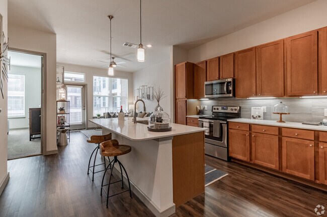 Building Photo - Lease Now & Get 1 month Free!