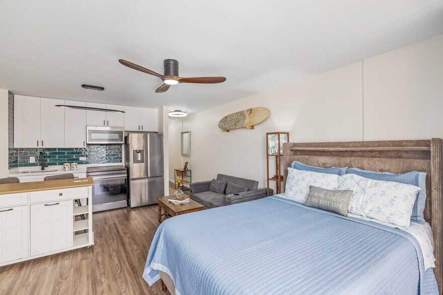 Building Photo - 2345 Ala Wai Blvd